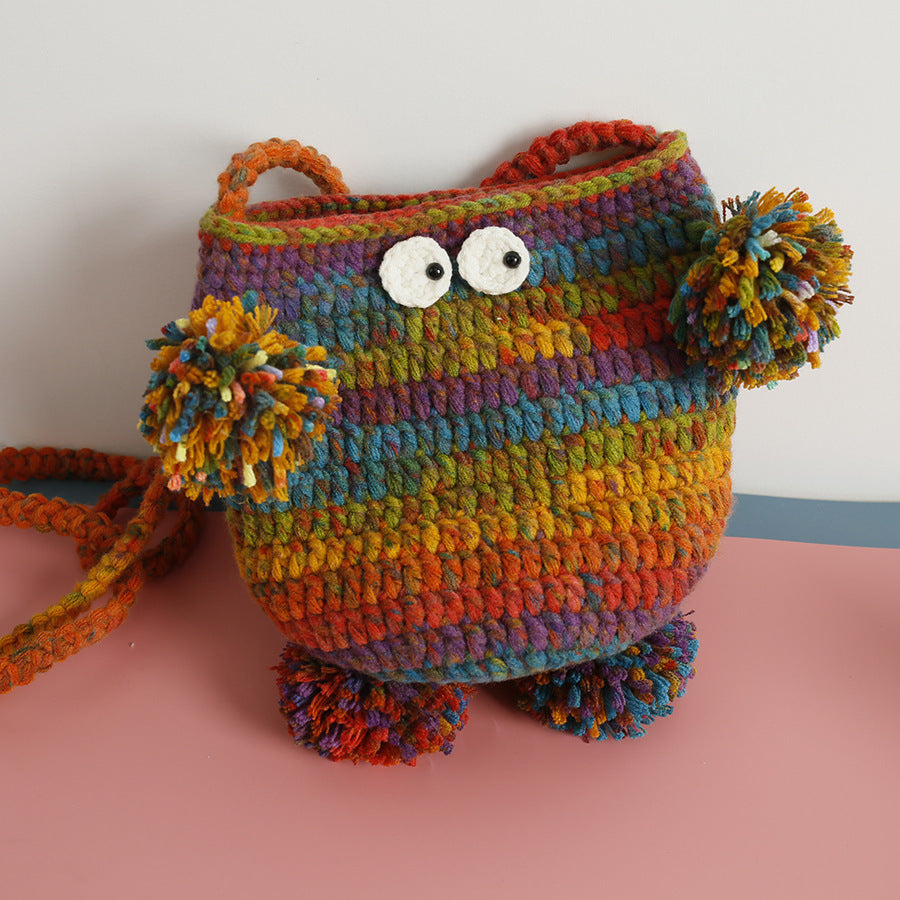 Autumn Color Matching Hand-woven Small Eye Bucket Bag